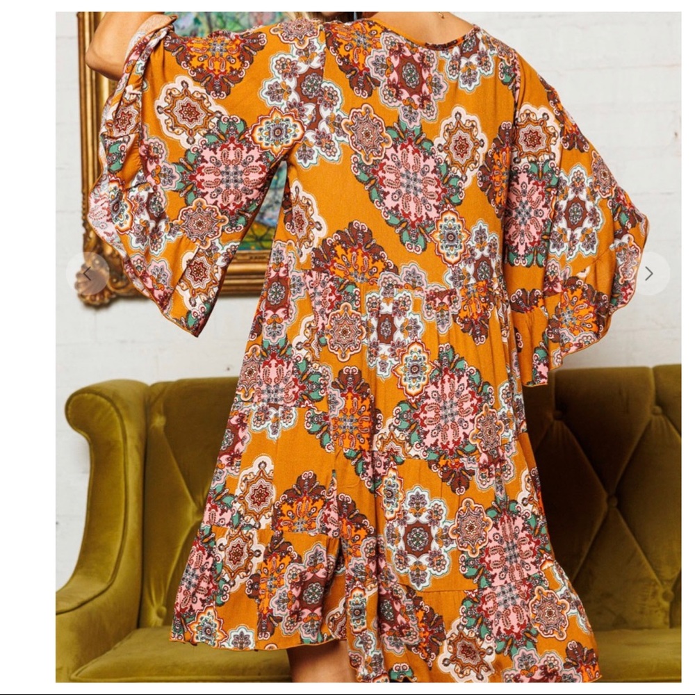 13 Boho Fabulous Paisley Pattern V-Neck Tiered Dress - Picture 4 of 9